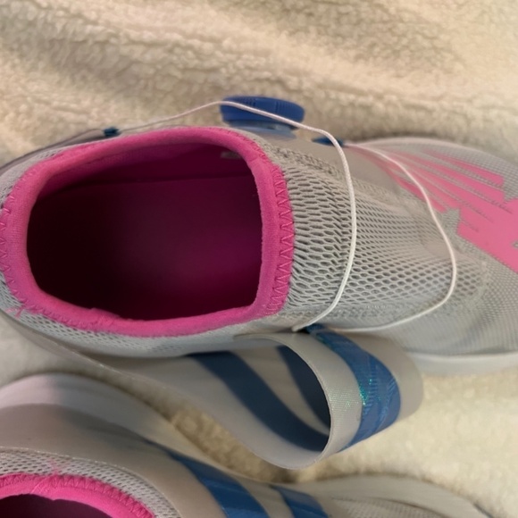 New balance sneakers size 5.5 - Picture 4 of 7